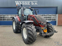Tractor Valtra T144 Active