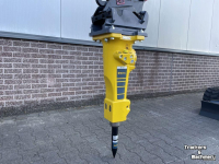 Hydraulic rock breakers  SB152