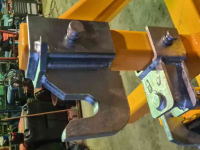 Other machines and accessories for the workshop and yard VDMJ WERKTUIGDRAGER MET OPTIE LEPELINSTEEK  OPTIE TREKPEN STANDAARD OPTIE TREKPEN MET BAL REMORC