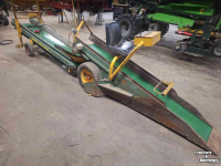 Potato pick-up loader Jansen en Heuning T40 opschepmachine