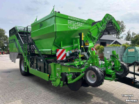 Potato harvester AVR Spirit 9200