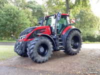 Tractor Valtra Q285