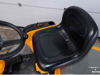 Ride-on mower Stiga Park Excellent 16 HST
