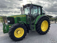 Tractor John Deere 6220