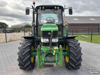 Tractor John Deere 6220