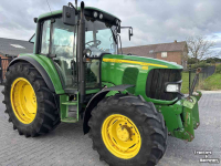 Tractor John Deere 6220