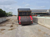 Vertical feed mixer Peecon Biga 18 twin pacman