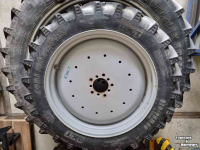 Wheels, Tyres, Rims & Dual spacers BKT Cultuurwielen 8.3R28 & 11.2R48