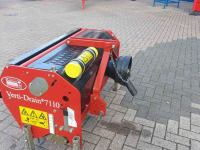 Meadow aerator Vertidrain Verti-Drain VD 7110 Beluchtingsmachine / Weidebeluchter