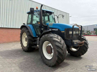 Tractor New Holland 8360
