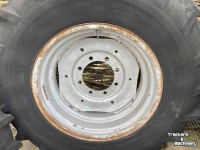 Wheels, Tyres, Rims & Dual spacers Case-IH 12w x 26 vaste velgen van 956XL / 1056XL
