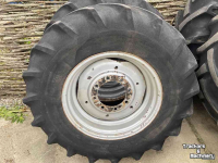 Wheels, Tyres, Rims & Dual spacers Case-IH 12w x 26 vaste velgen van 956XL / 1056XL