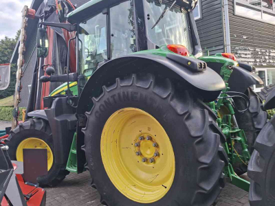 Tractor John Deere 6100m