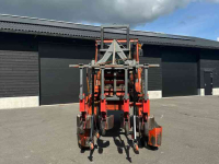 Tractor Renault 551