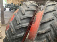 Wheels, Tyres, Rims & Dual spacers Good Year 13.6x38 dubbellucht met gs haken