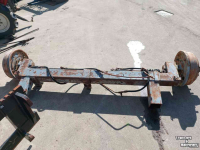 Diverse used spare-parts  Schuifas 250 cm