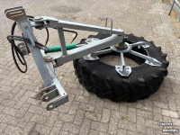 Feed sweeper wheel  Hydr. voerband