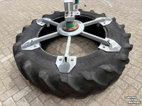 Feed sweeper wheel  Hydr. voerband