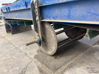 Elevator conveyor  opvoerband met schuine meenemer