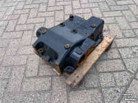 Diverse new spare-parts New Holland Huis  5171219