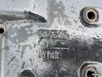 Diverse new spare-parts New Holland Huis  5171219