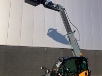 Telehandler Giant GT 5048 met pelikaanbak en palletlepels