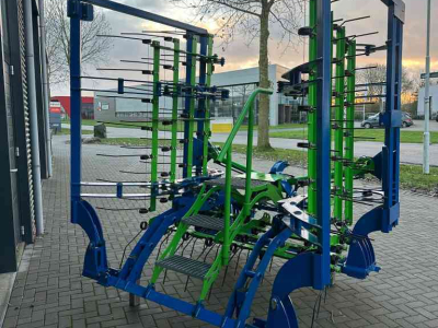 Meadow aerator Ceres Weilandbeluchter CWB6