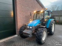 Tractor New Holland TL100