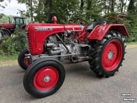 Tractor Steyr T84