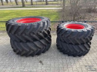 Wheels, Tyres, Rims & Dual spacers Trelleborg 650/65R38  540/65R28 TM800 nieuw op 8-gaats velgen