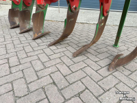 Deep subsoiler Unia PLOW 6 VOORZETWOELER