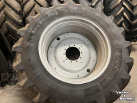 Wheels, Tyres, Rims & Dual spacers Michelin Banden set Michelin Xeobib VF 710/60R42
