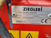 Rake Ziegler Twin 715S zwadhark