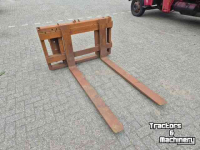 Pallet Fork frames  Palletbord met vorken.