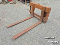 Pallet Fork frames  Palletbord met vorken.