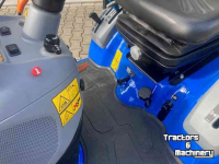 Tractor New Holland BOOMER 25 COMPACT