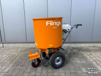 Sawdust spreader for boxes Flingk SE250