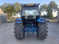 Tractor Ford 4830 16-speed dual power