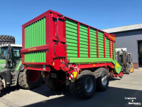 Self-loading wagon Strautmann Giga Vitesse CFS 3601 opraapwagen