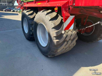 Self-loading wagon Strautmann Giga Vitesse CFS 3601 opraapwagen