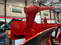 Ploughs Kuhn Varimaster L onland