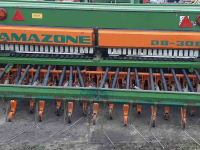 Seed drill Amazone D8-30E