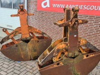 Clamshell buckets  Knijpbakken 30 cm en 20 cm breed