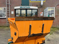 Straw spreader for boxes Flingk KSS1500