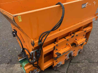 Straw spreader for boxes Flingk KSS1500