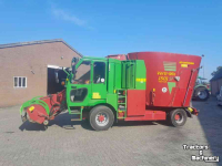 Self-propelled feed mixer Strautmann Verti-Mix SF 1501