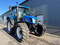 Tractor New Holland TS 100 A Lestrekker