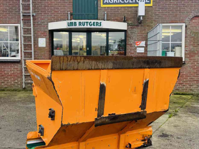 Straw spreader for boxes Flingk KSS1500
