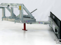 Rubber yard scraper Qmac 210 MECH SCHUIN SCHAFFER BORD