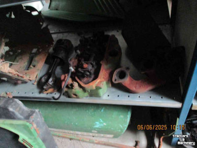 Used parts for tractors John Deere 1020 v 920 v 820 v